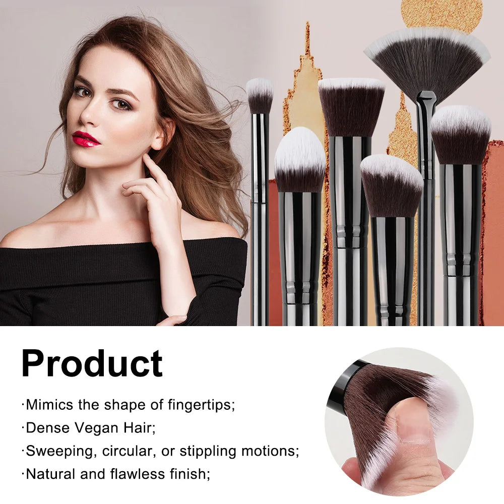 BlushBlend – 14pcs Soft Makeup Brush Set