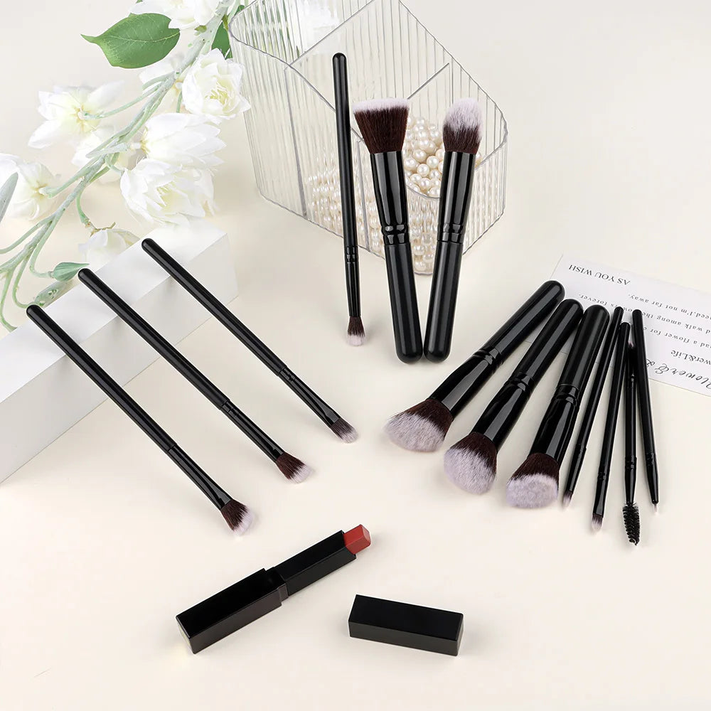 BlushBlend – 14pcs Soft Makeup Brush Set